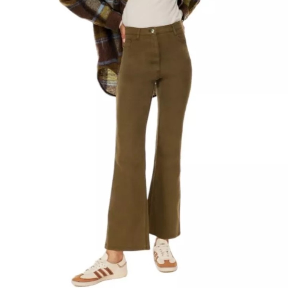 Aritzia Free Two Step High Rise Flared Pants